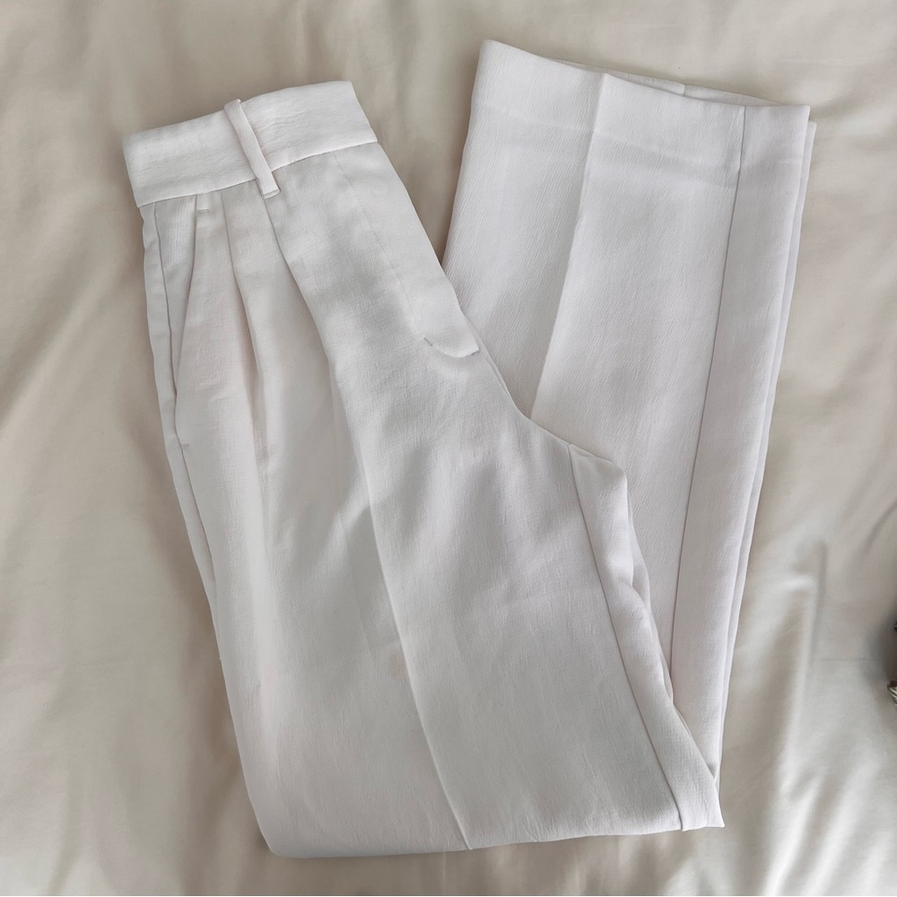 Aritzia Effortless Pants